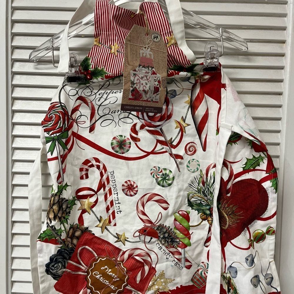 Festive Christmas Apron with Candy Cane Design